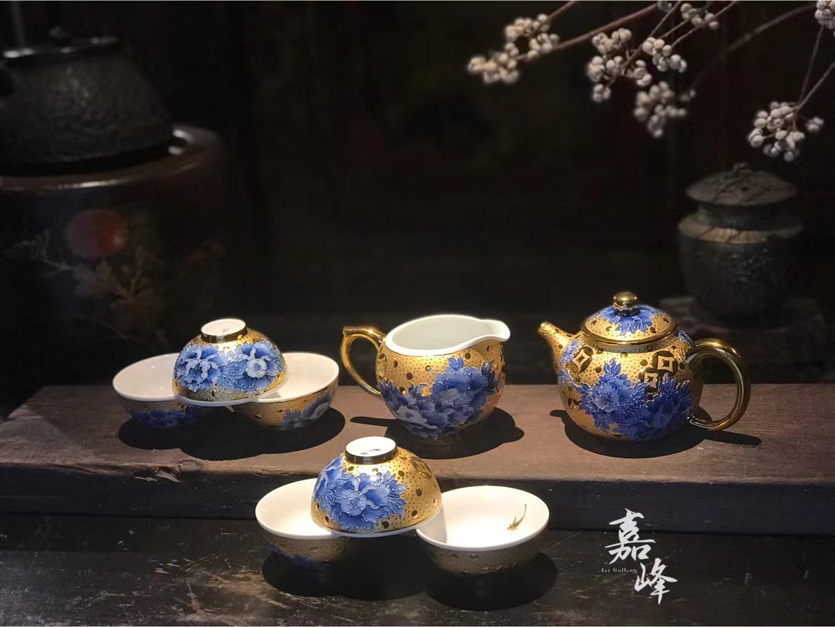 法華彩鎏金青花牡丹茶具組:圖片 2