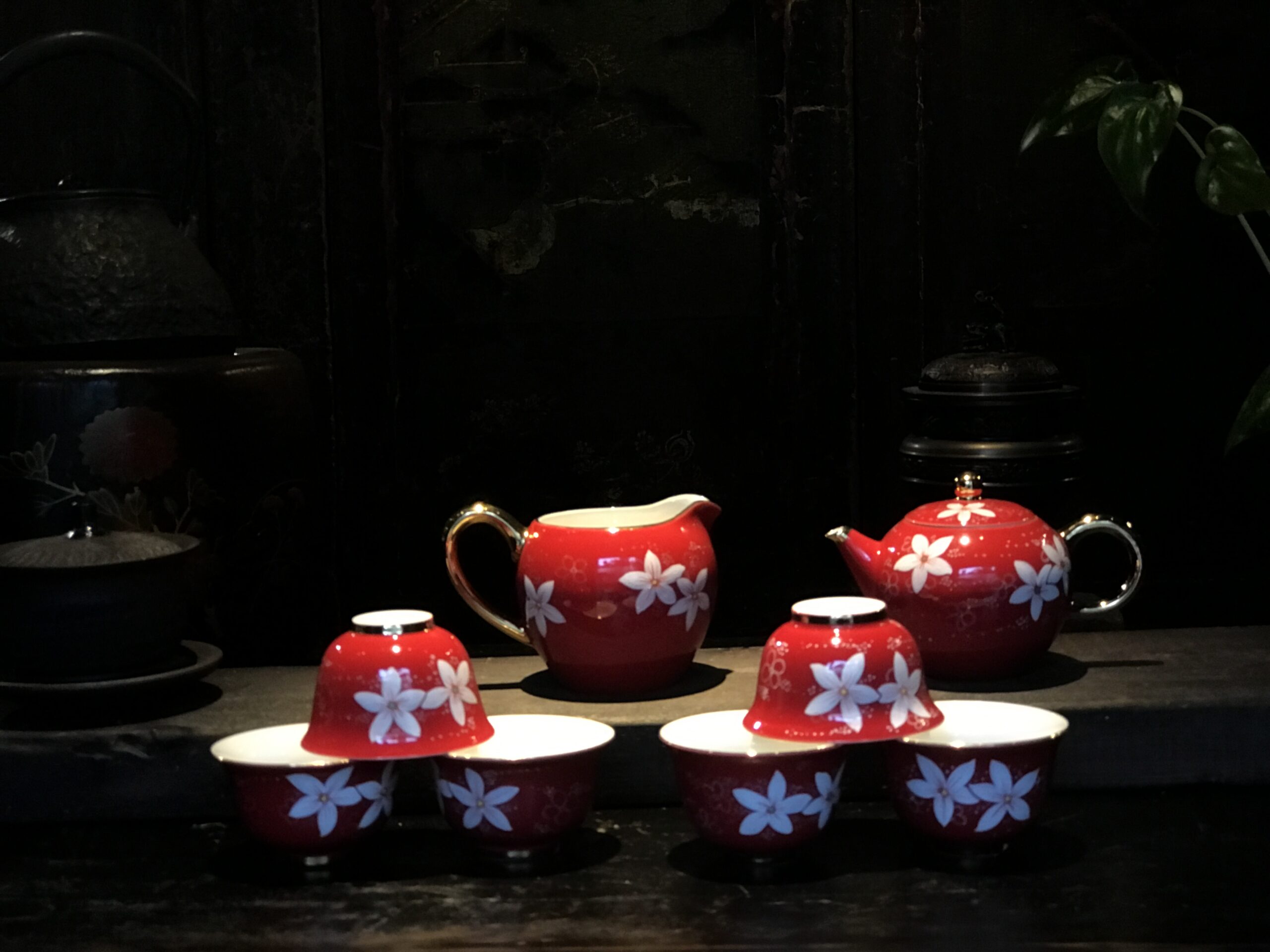 桐花紅釉金彩敬茶茶具組:圖片 3