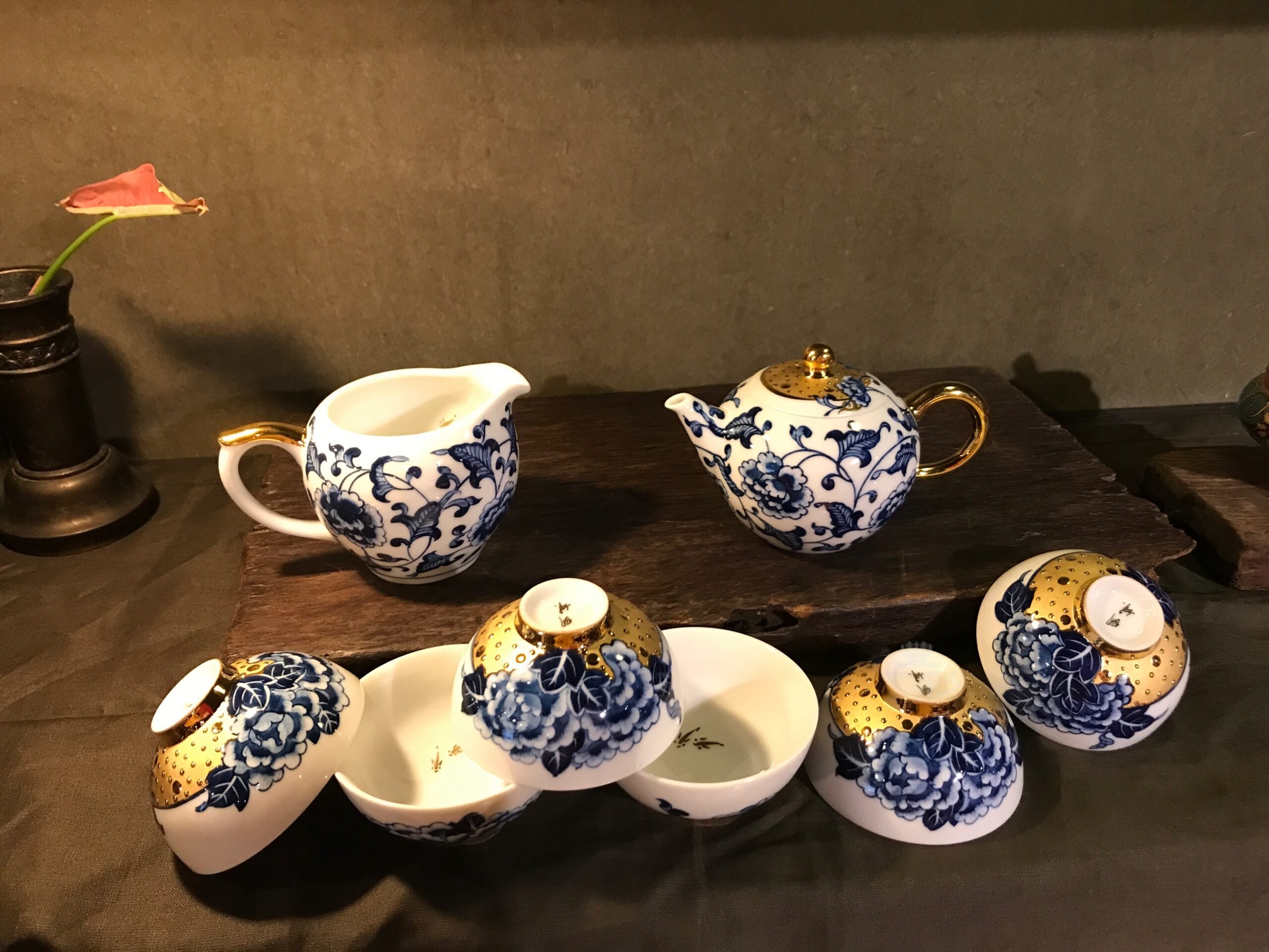 法華彩半鎏金青花牡丹茶具組:圖片 5